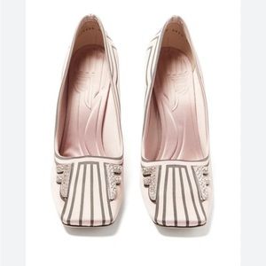 Fendi Freedom Crystal Pink Embellished Pumps size 37 size 7
